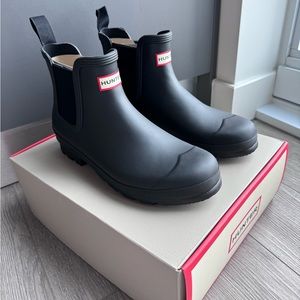 Brand New Hunter Chelsea Boots Men’s US 10
